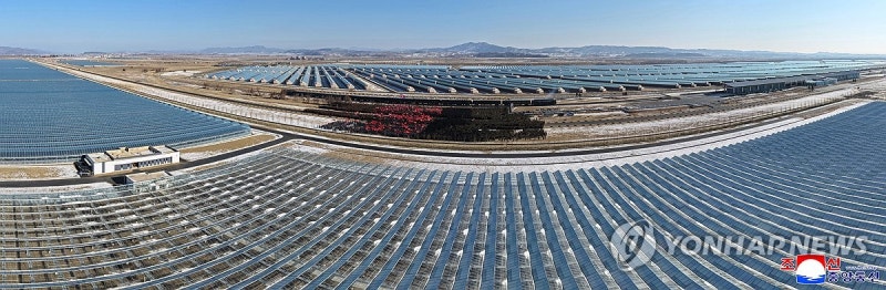 신의주온실종합농장 건설장 시찰