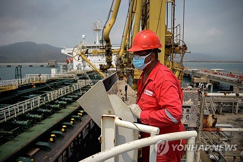 베네수엘라 국영 석유회사 PDVSA의 부두에 정박한 유조선 [AFP=연합뉴스]