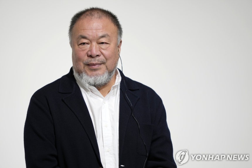 중국의 반체제 예술가 아이웨이웨이 [EPA 연합뉴스 자료사진.재판매 및 DB금지]