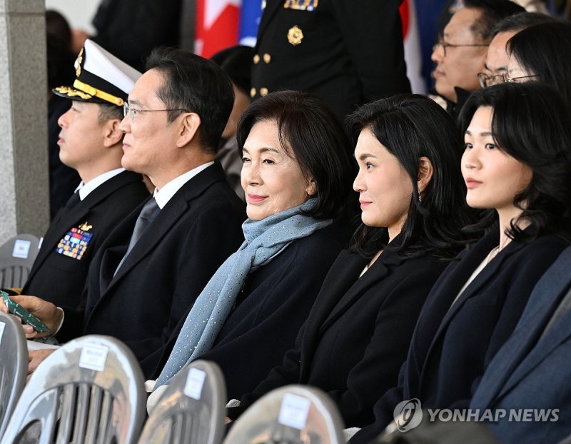 홍라희, 상속세 납부 위해 삼성전자 주식 1천500만주 2조원 규모 처분