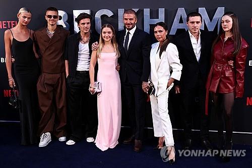 베컴家 뒷목 잡히네…장남 브루클린, 부모 통탄하며 폭로전 개시