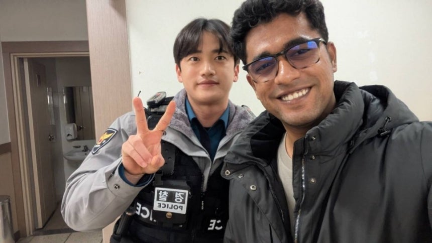 김재록 순경과 라만 빈 타즈워씨 [전북경찰청 제공.재판매 및 DB 금지]