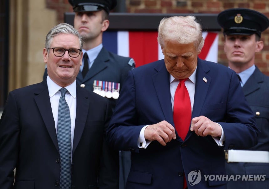 키어 스타머 영국 총리와 도널드 트럼프 미국 대통령
[EPA 연합뉴스 자료사진]