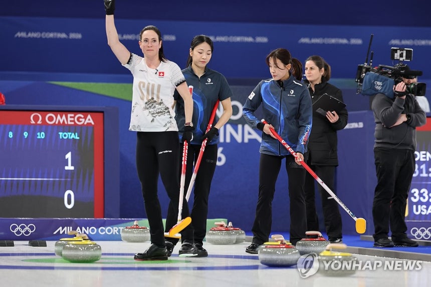 여자 컬링, 스위스에 패배하며 순위 위태롭다