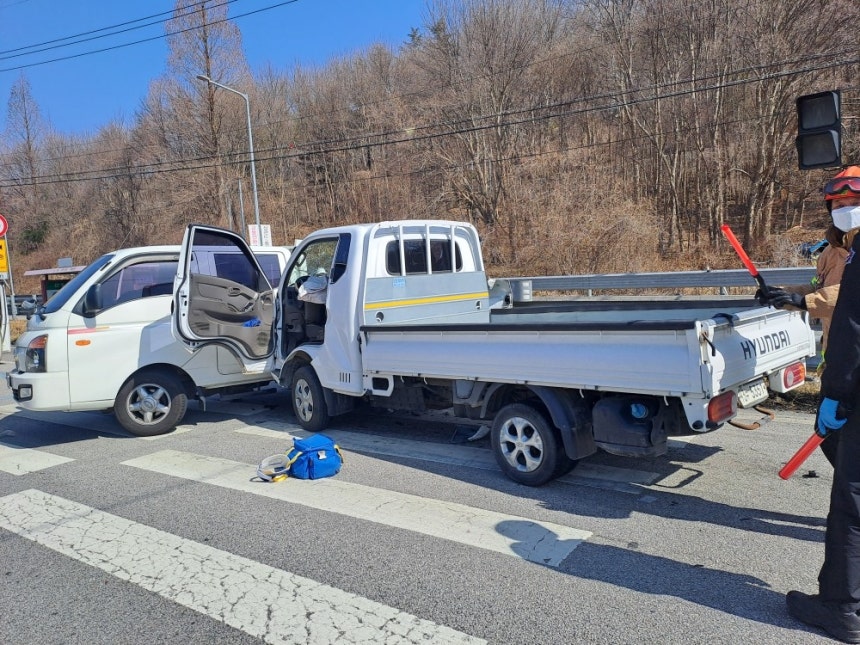 사고가 난 트럭
[전북자치도소방본부 제공. 재판매 및 DB 금지]
