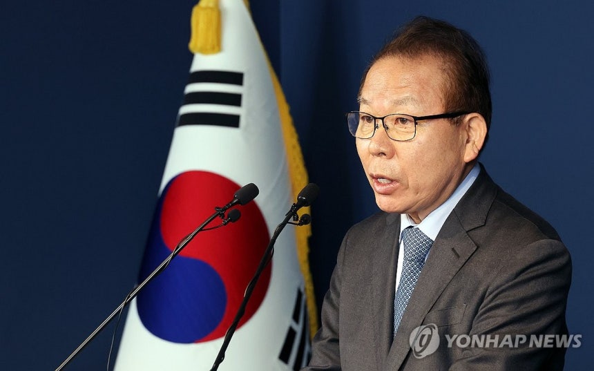 민주당 공관위, 공천 심사 결과 발표 (서울=연합뉴스) 이동해 기자 = 더불어민주당 김이수 중앙당 공천관리위원장이 2일 서울 여의도 중앙당사에서 공천 심사 결과를 발표하고 있다. 2026.3.2 eastsea@yna