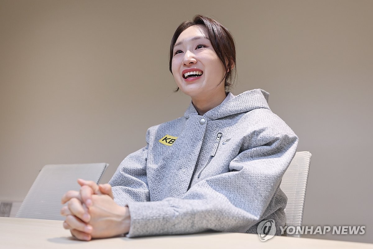 최민정, 특유의 표정으로 인터뷰