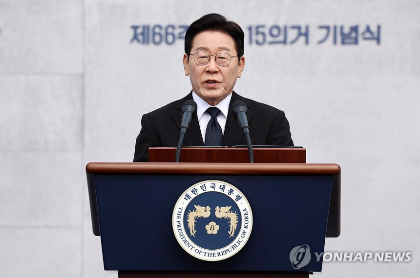 이재명 대통령, 제66주년 3·15의거 기념식 기념사
(창원=연합뉴스) 김도훈 기자 = 이재명 대통령이 15일 경남 창원시 마산회원구 국립 3·15 민주 묘지에서 열린 제66주년 