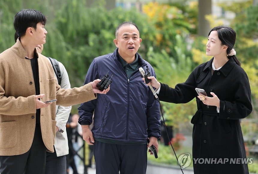 오세훈 총장 공판 출석