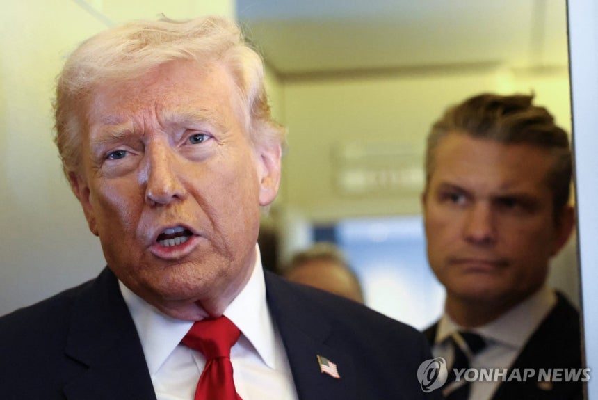 도널드 트럼프 미국 대통령과 피트 헤그세스 미국 국방부 장관 [로이터 연합뉴스 자료사진.재판매 및 DB 금지]
