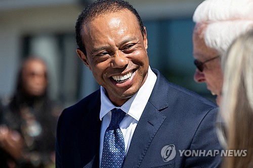 타이거 우즈 음주 운전 혐의로 체포