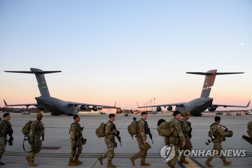 2022년 2월 폴란드에 파견된 미 82공수사단 [AFP 연합뉴스 자료사진.재판매 및 DB 금지]
