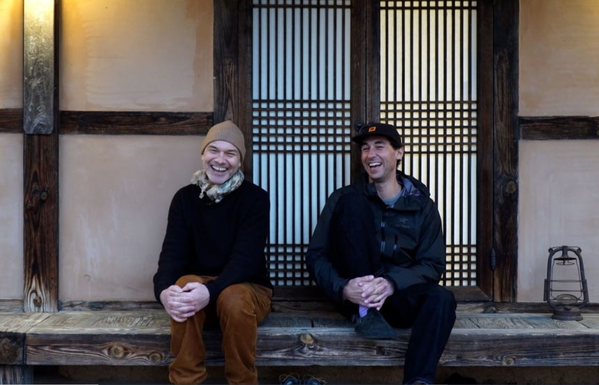 ��ȸ���� ���ҿ��� ���� ���� ���۸���� ������
(�ȵ�=���մ���) �̼��� ���� = ������ ��� ȭ�� �����帯 ���۸���(����)�� Ƽ���� �������� ��� �ȵ� ��ȸ���� ���� �� ���翡 ���;ɾ� Ȱ¦ ���� �ִ�. �� �۰��� 