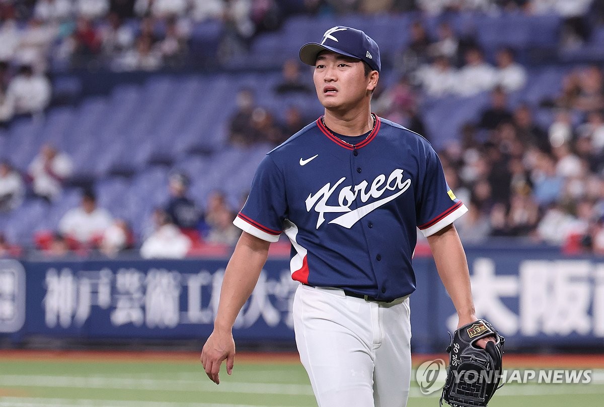 고우석, 하정우에 다시 러브콜