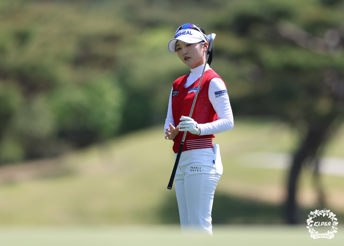 이예원·박현경, KLPGA <b>두산 매치플레이</b> 첫날 승리
