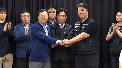 삼성전자 노사, 총파업 전날밤 극적합의…노조 투표만 남아(종합)
