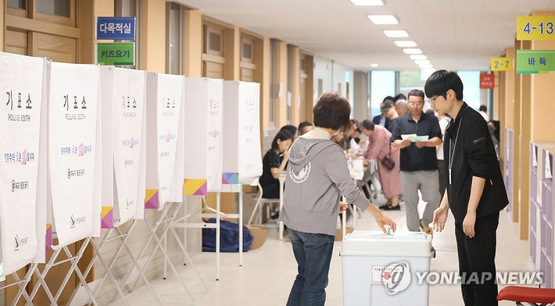 이번 지선 투표율 범상치 않아, 4년 전보다 더 뜨거운 투표 열기