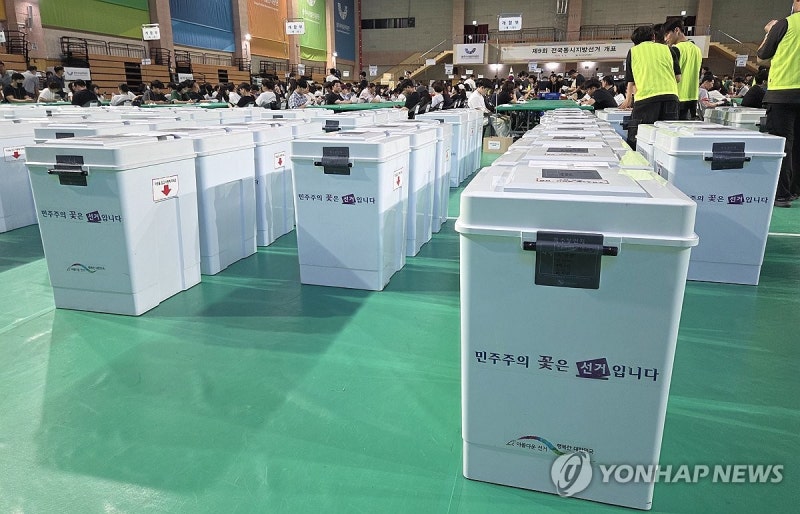 민주당 14곳 우위, 국민의힘은 경북 지키기에 총력