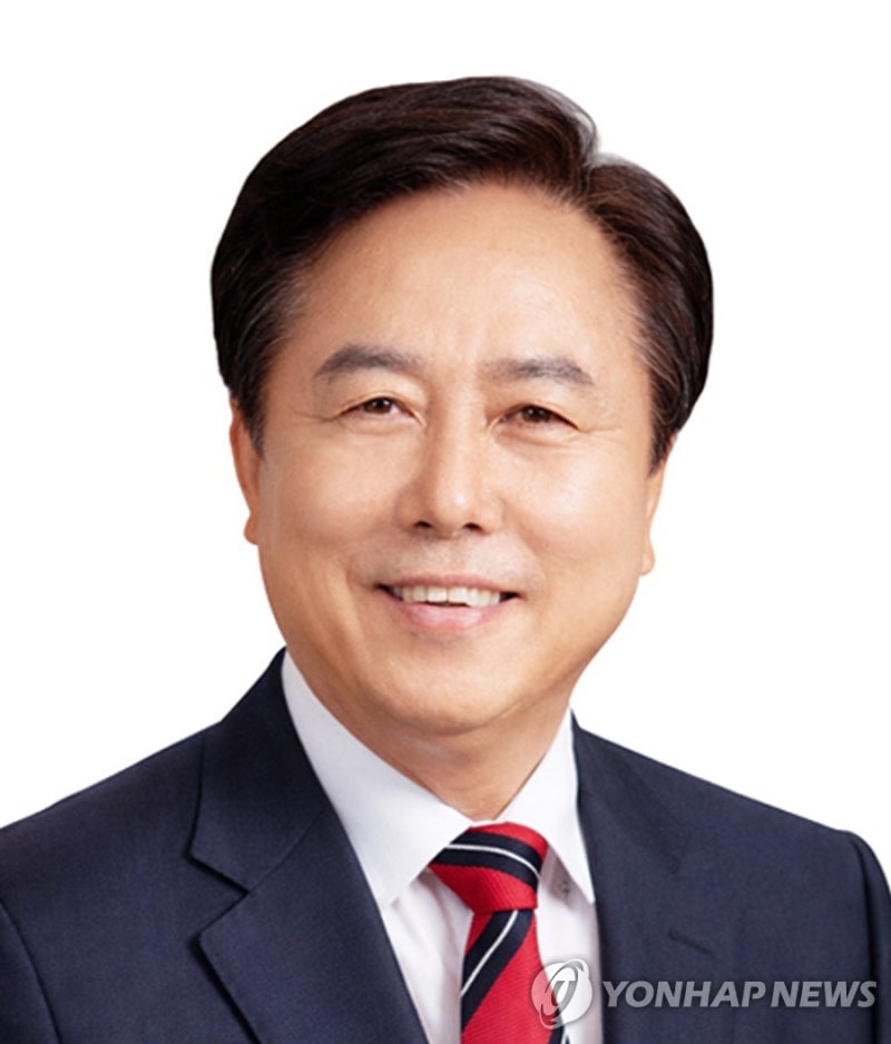 안동시장 권기창 재선 성공, 이삼걸 꺾었다