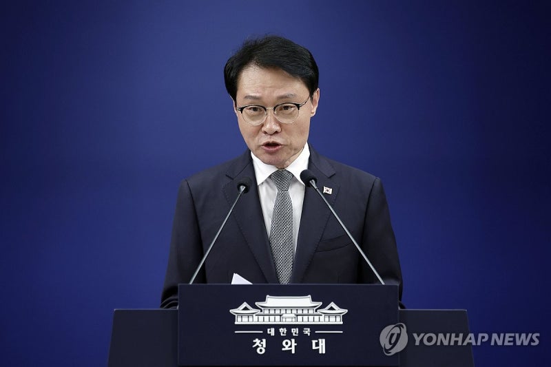 靑 "李대통령, <b>4부요인</b>과 '선거관리 대개혁 방안' 마련하기로"