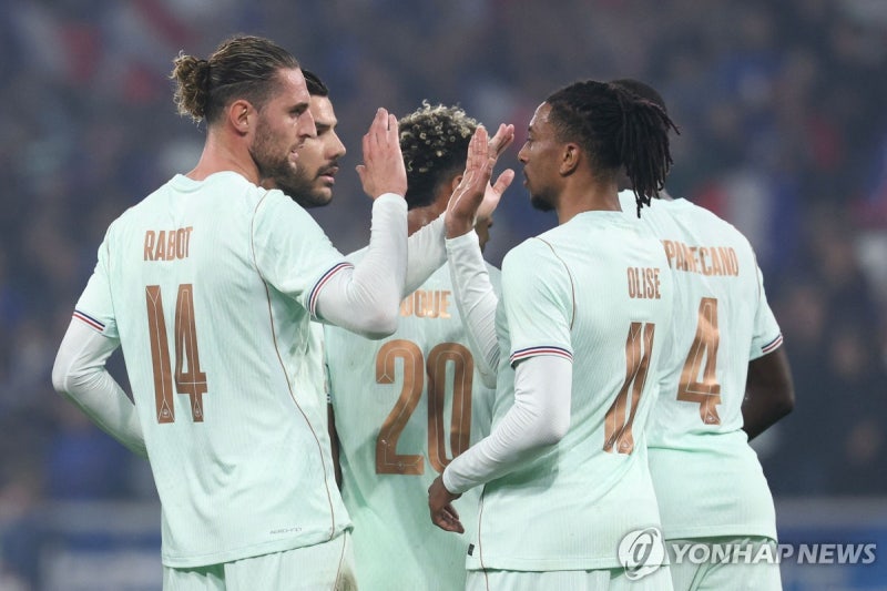 해트트릭 폭격! 프랑스 축구의 미래는 올리세가 접수했다