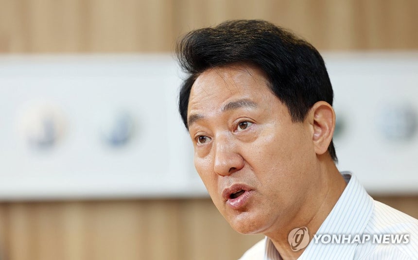연합뉴스와 인터뷰하는 오세훈 시장
(서울=연합뉴스) 한종찬 기자 = 오세훈 서울시장이 서울시청에서 연합뉴스와 인터뷰를 하고 있다. 2026.6.10 saba@yna.co.kr