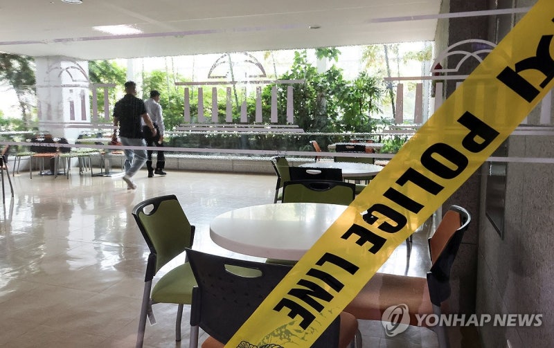 여의도 국회의원회관에서 추락 사고... 50대 남성 병원 이송
