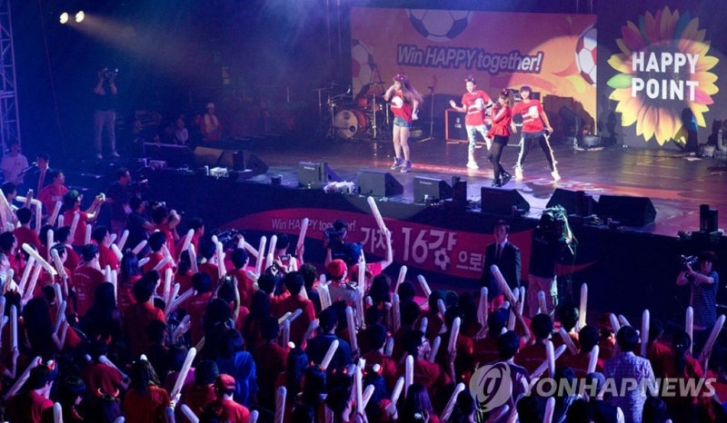 移섎 떊 '移섎씫'(與)쨌釉뚮윴移섃삤쟾 <b>썡뱶而</b>뿉 諛붾뚮뒗 쉶궗 뭾寃