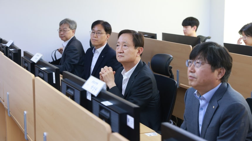 금융감독원장, 블라인드 모의해킹훈련 현장점검
[금융감독원 제공. 재판매 및 DB 금지]