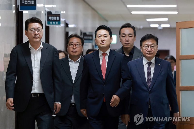 [속보] 국힘, 긴급 최고위서 "서울 등 6곳 선거 소청" 의결
