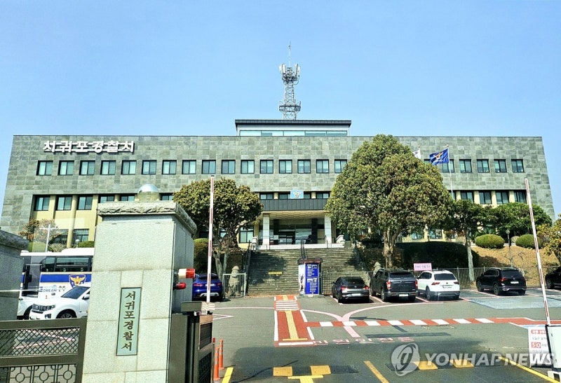 초등 여교사 담임 교실 침입해 정액·소변 테러한 고교생