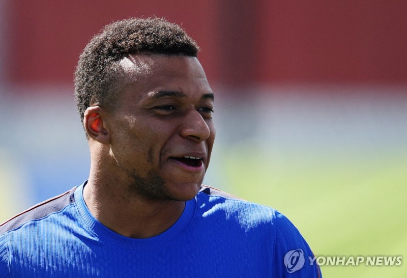 [월드컵] 음바페 "은퇴 후 대통령? 이미 충분히 미움받아"