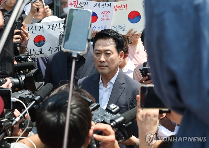 경찰, 잠실시위대에 "사법 처리"…장동혁 "재선거·특검"(종합2보)