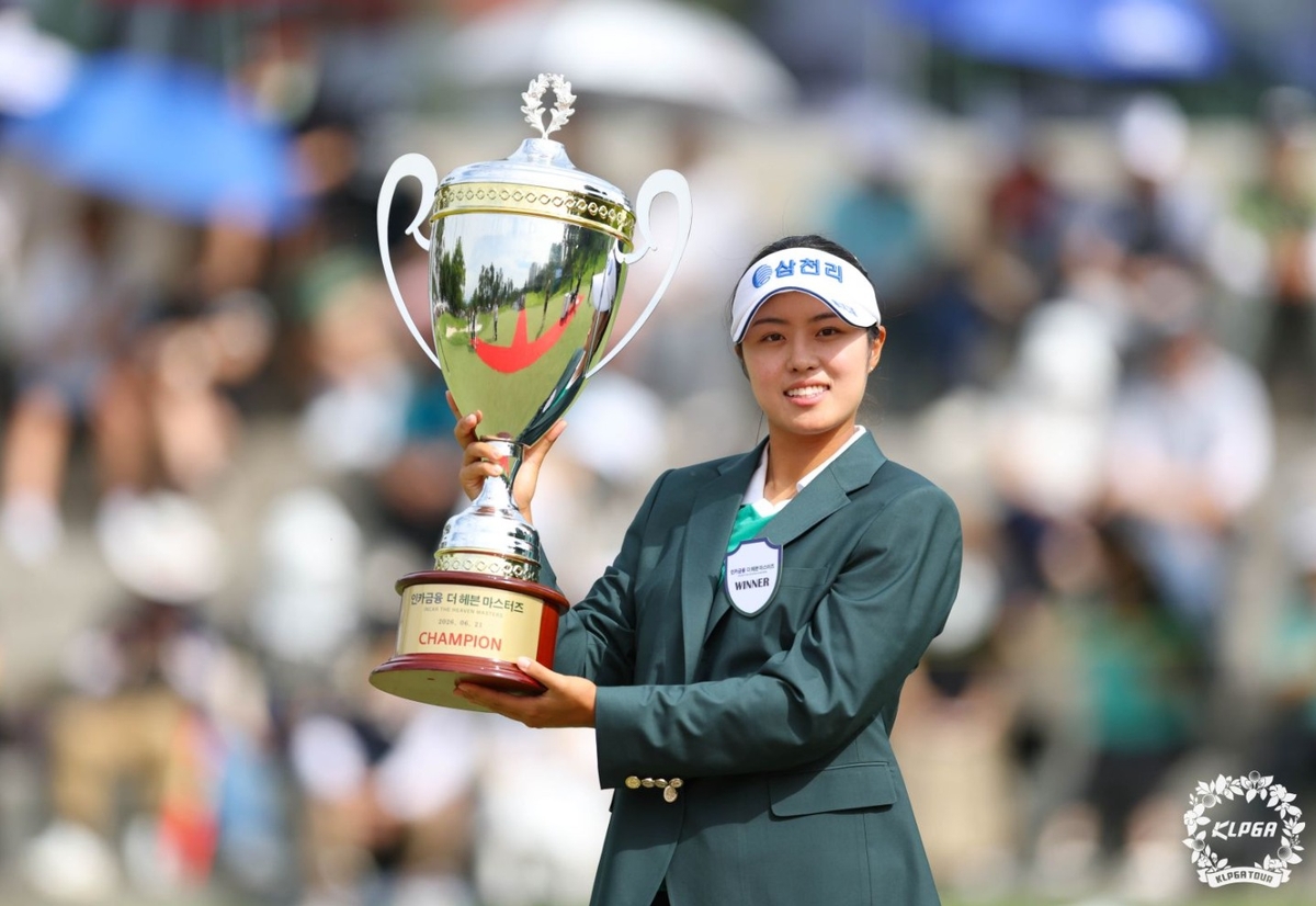 서교림 vs <b>김민솔</b>…KLPGA 맥콜·모나 용평 오픈서 시즌 3승 경쟁