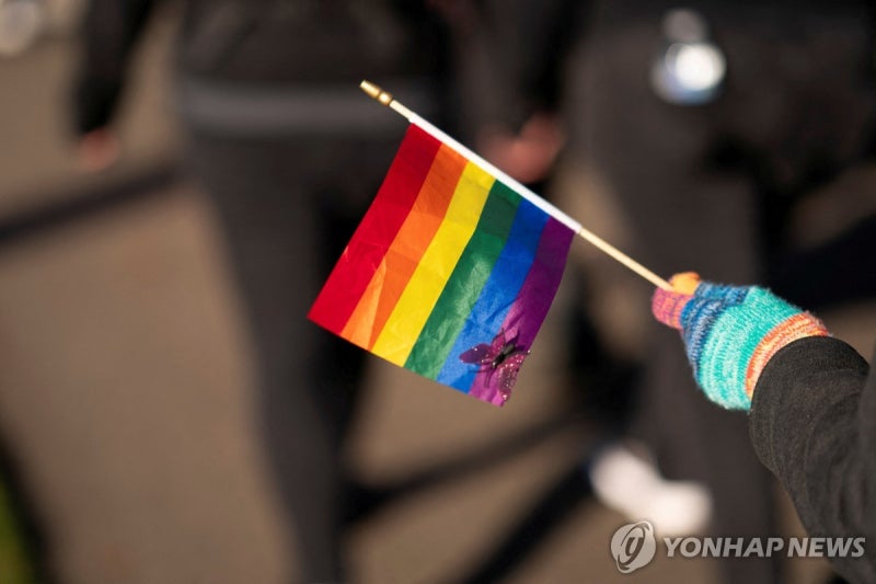 [월드컵] FIFA, <b>이집트</b>-<b>이란</b>전 성소수자 상징 무지개 깃발 허용
