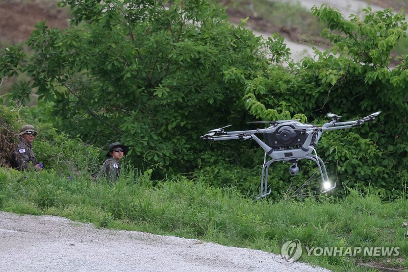 軍, 장거리 자폭무인기 전력화…저가·소모성 드론 2만대 확보