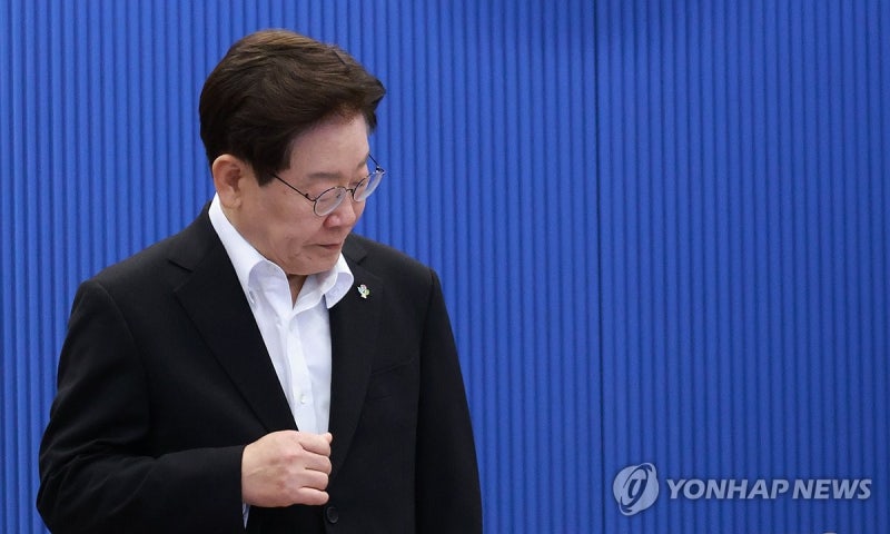 이재명 대통령 지지율 51%로 하락, 취임 초 훈풍 불다 지지층 균열 조짐인가
