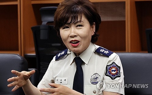 여성 소방관 최초로 최고위직인 '소방정감' 승진자 탄생