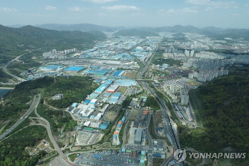 창원 첫 민간 데이터센터 준공 늦어진다…올해 말→2028년 목표