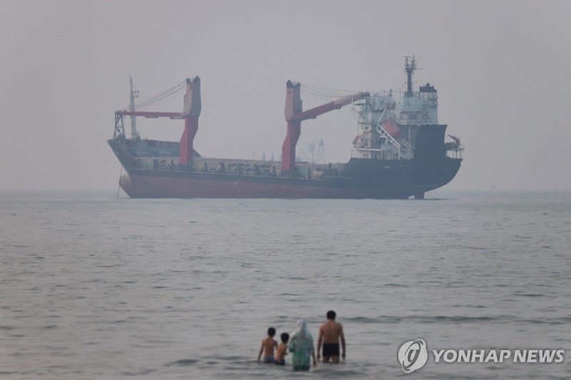 美 동결자금 해제 제안에도…"이란, <b>호르무즈 통행료</b> 고집"