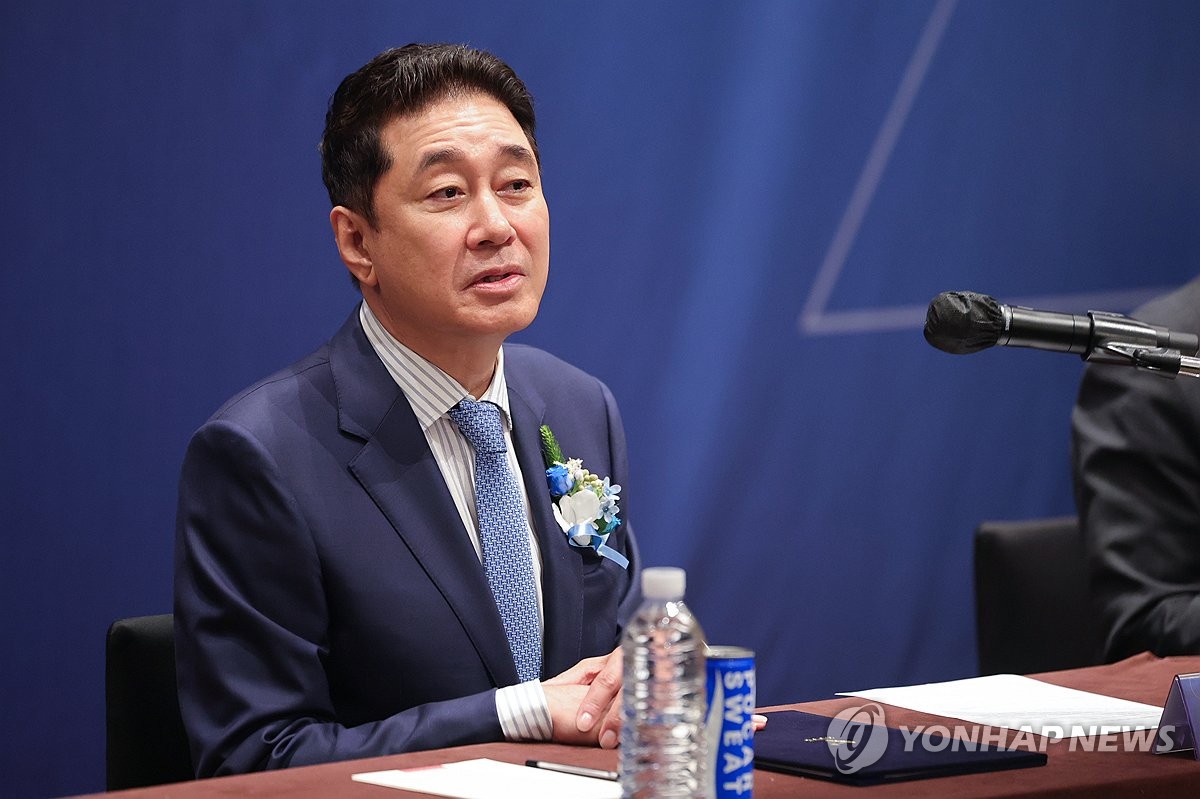 <b>이호진</b> KOVO <b>총재 취임</b> "2군 리그 구축이 꿈…해외 교류도 추진"