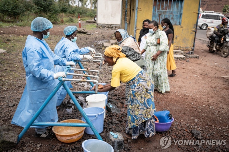 <b>에볼라</b> 사망자 500명 육박…프랑스 확진자는 완치