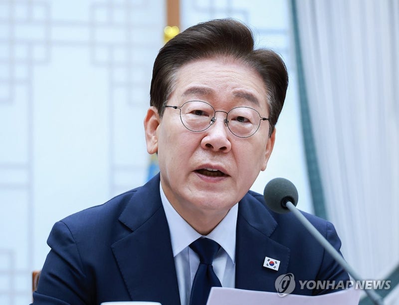 [속보] 李대통령 "공인들, 역사적 과제에 협조는 못해도 방해는 말아야"