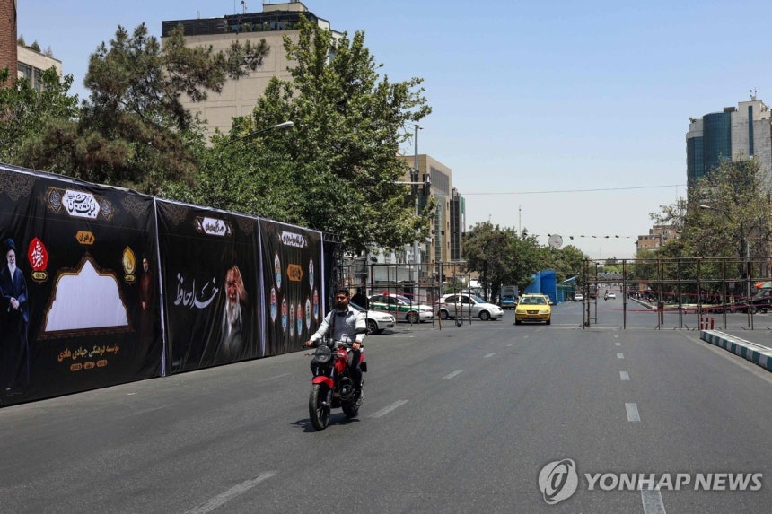 이란 테헤란 시내의 모습 [AFP=연합뉴스.재판매 및 DB 금지]