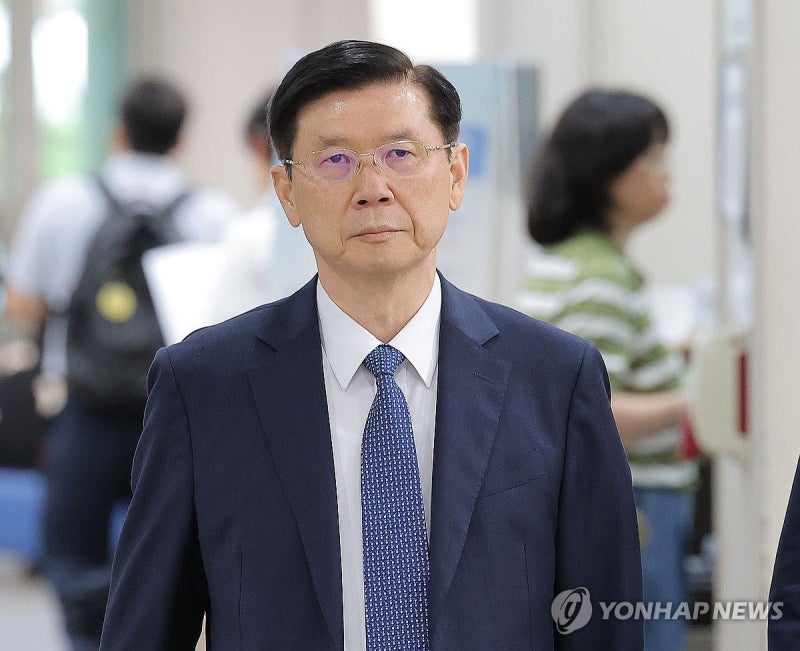 '윤석열 체포방해' 박종준 前경호처장 징역 4년 법정구속