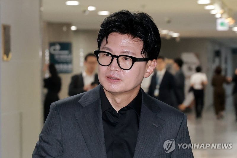 한동훈 "'<b>정이한 자작극</b>' 알면 사퇴시켰어야"…이준석 "몰랐다"(종합)
