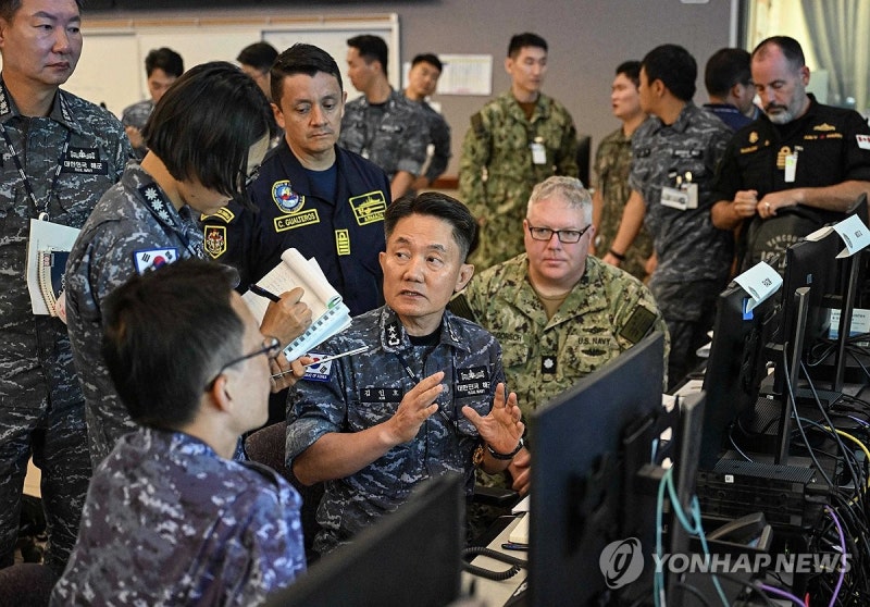 [르포] '큐티 네이비'로 불리던 韓해군, 림팩서 美항모도 지휘