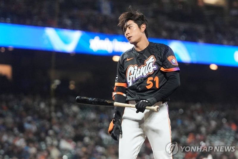 MLB <b>이정후</b>, 시즌 <b>100</b>번째 <b>안타</b>…콜로라도전 4타수 1<b>안타</b>