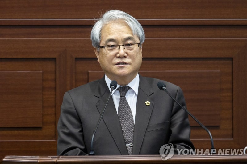 인사비위 혐의 수사받던 김하수 전 청도군수 숨진 채 발견(종합)
