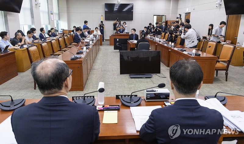 與, <b>보완수사권 폐지</b> 추가<b>보완</b>案 발의…법사위 일각 신중론 제기(종합)